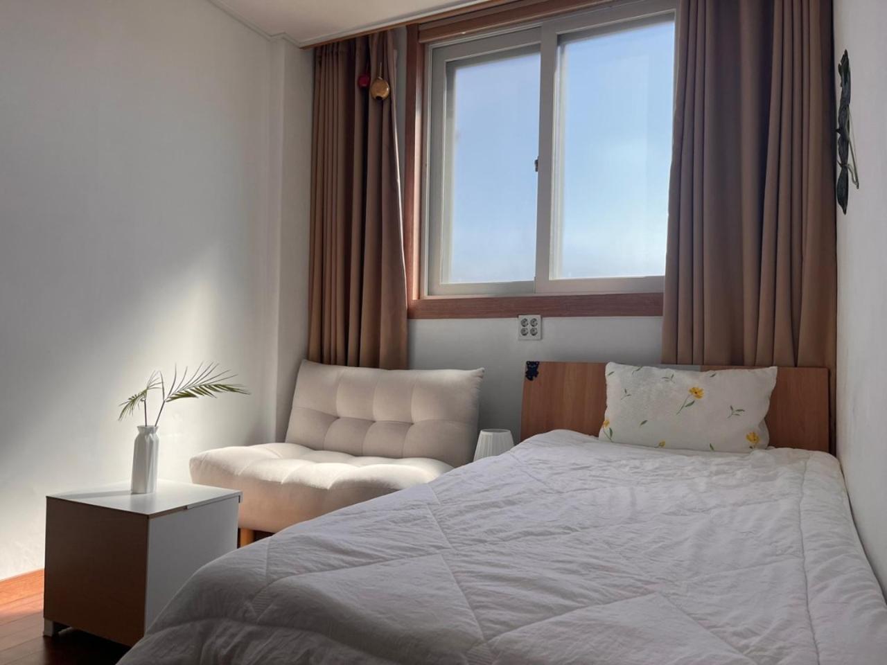 Rgb Guesthouse Чонджу Экстерьер фото