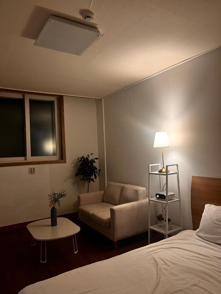Rgb Guesthouse Чонджу Экстерьер фото